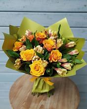 Букет цветов из:  Альстромерии и Розы в Перлевке