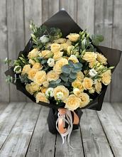 Букет цветов из:  Розы и Лизиантусы #REPLACE_PRED# Перлевке