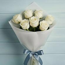 Букет 7 Белых роз Эдлесс Лав в Перлевке