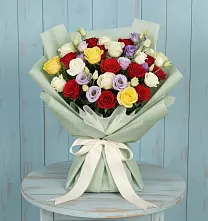 Букет цветов из:  Розы в Перлевке