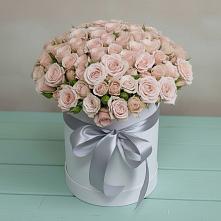 Цветочная композиция из Розы в шляпной коробке в Перлевке