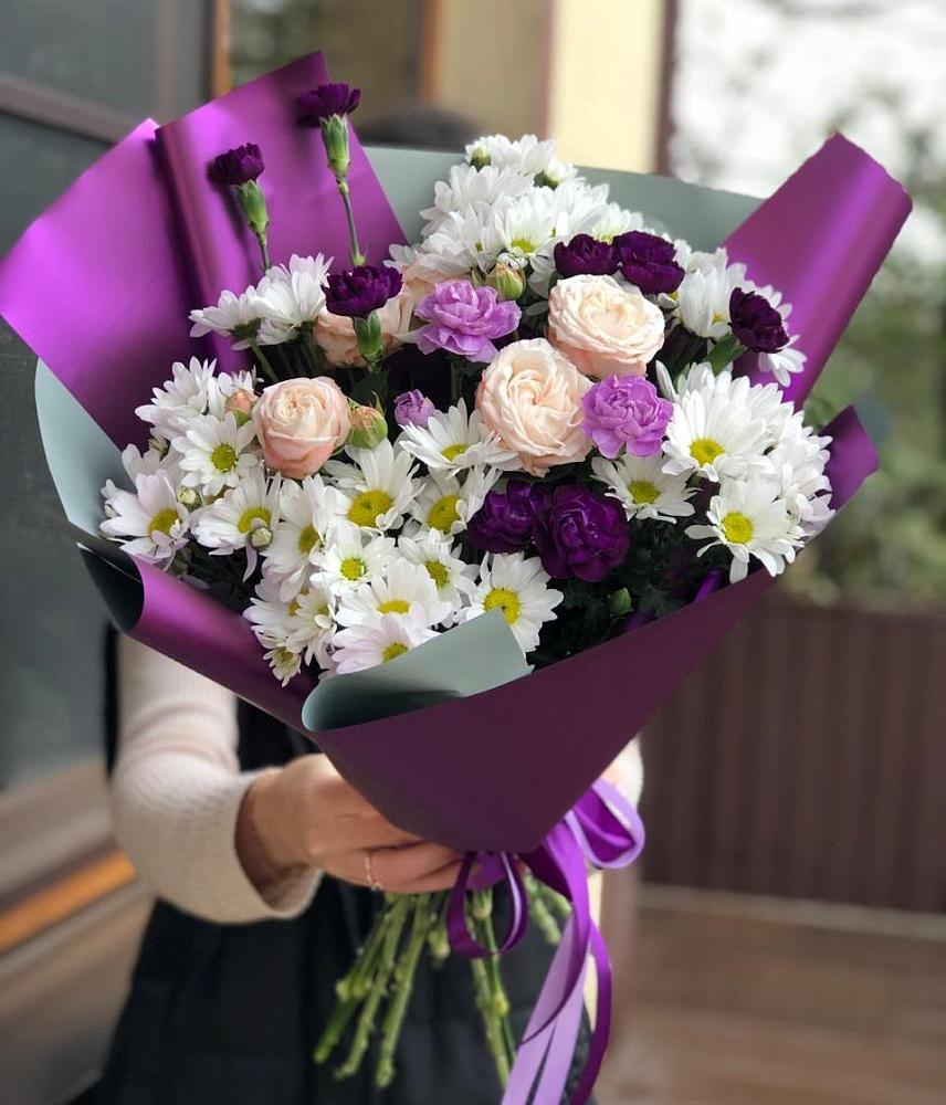 Букет цветов из: Хризантемы, Гвоздики и Розы в Перлевке