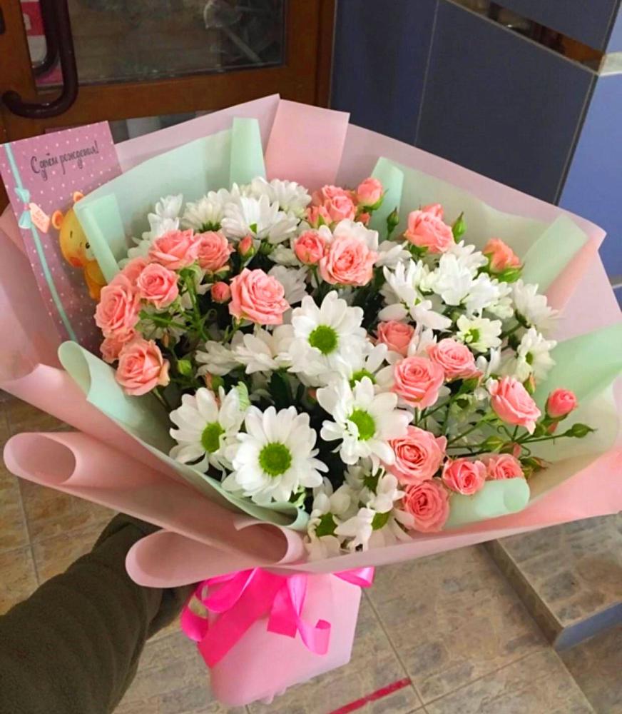 Букет цветов из: Розы и Хризантемы в Перлевке