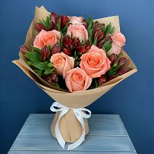 Букет цветов из:  Розы и Альстромерии в Перлевке