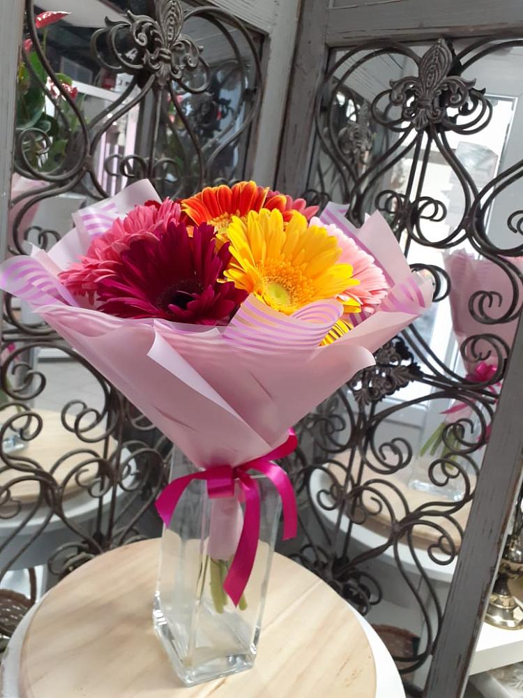 Букет цветов из: Герберы в Перлевке