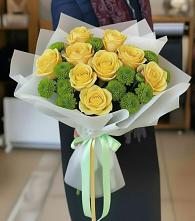 Букет цветов из:  Хризантемы и Розы в Перлевке