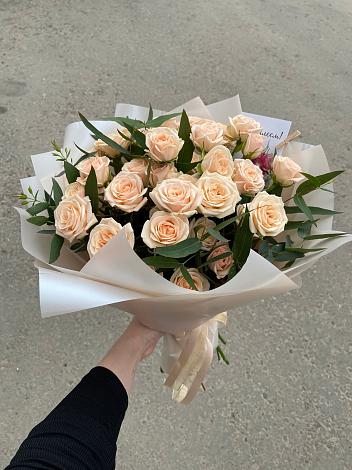 Букет Кремовые розы Латте в Перлевке