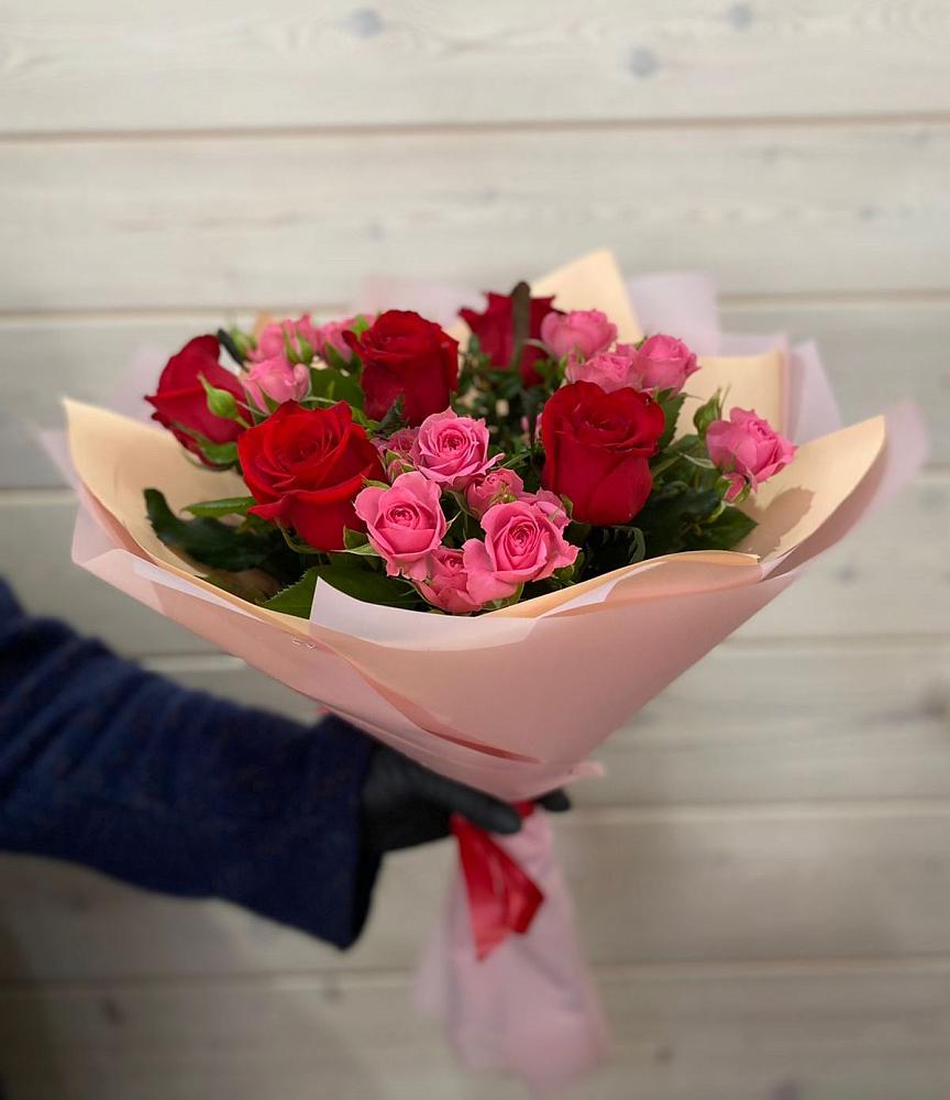 Букет цветов из: Розы в Перлевке