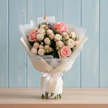 Букет цветов из:  Розы в Перлевке