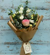 Букет цветов из:  Розы и Лизиантусы #REPLACE_PRED# Перлевке