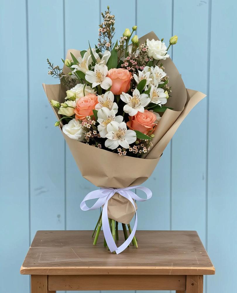 Букет цветов из: Альстромерии, Лизиантусы, Розы и Хризантемы в Перлевке
