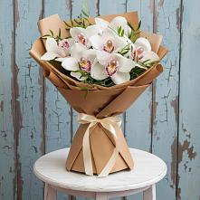Букет цветов из:  Орхидеи и Розы #REPLACE_PRED# Перлевке