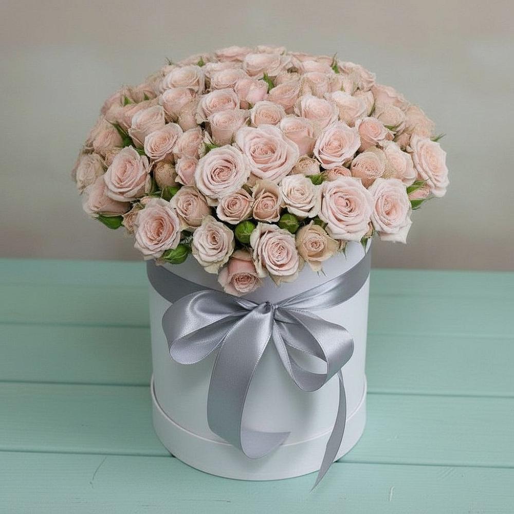 Цветочная композиция из Розы в шляпной коробке в Перлевке