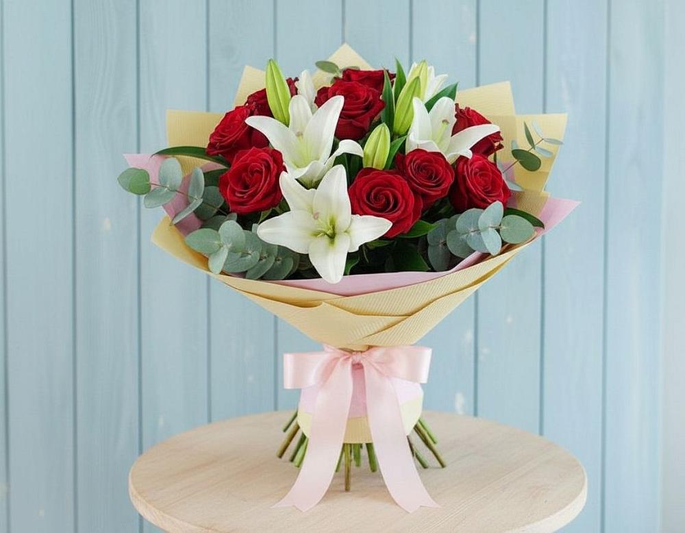 Букет цветов из: Лилии и Розы в Перлевке